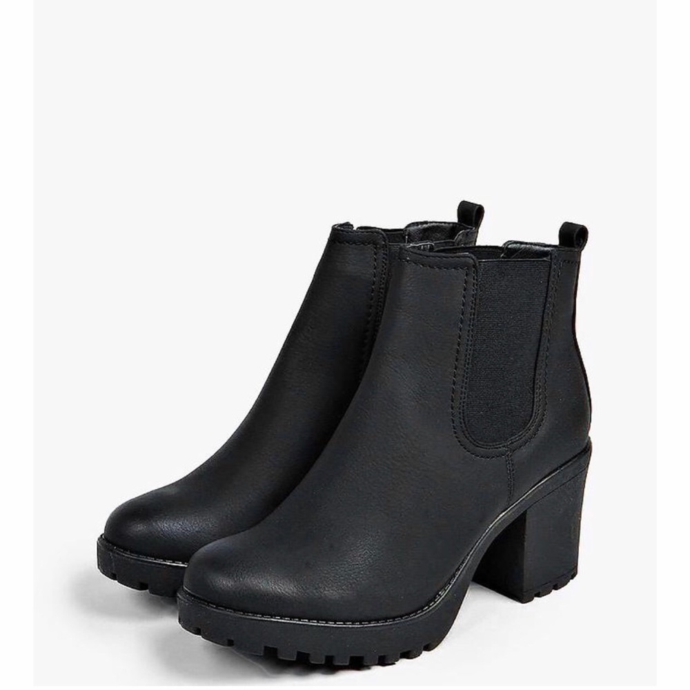 Boohoo Platform Chelsea Boots